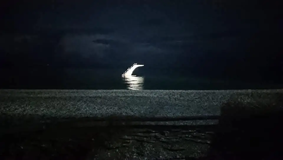 Beautiful by day but stunning at night ????
