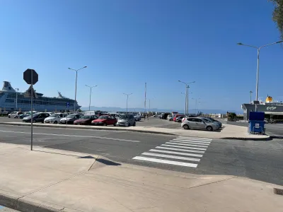 Le secret pour visiter Rhodes-Ville en voiture – et se garer gratuitement!